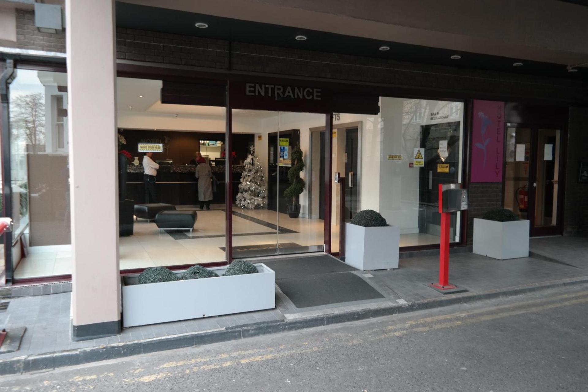 Hotel Lily - Photo 12