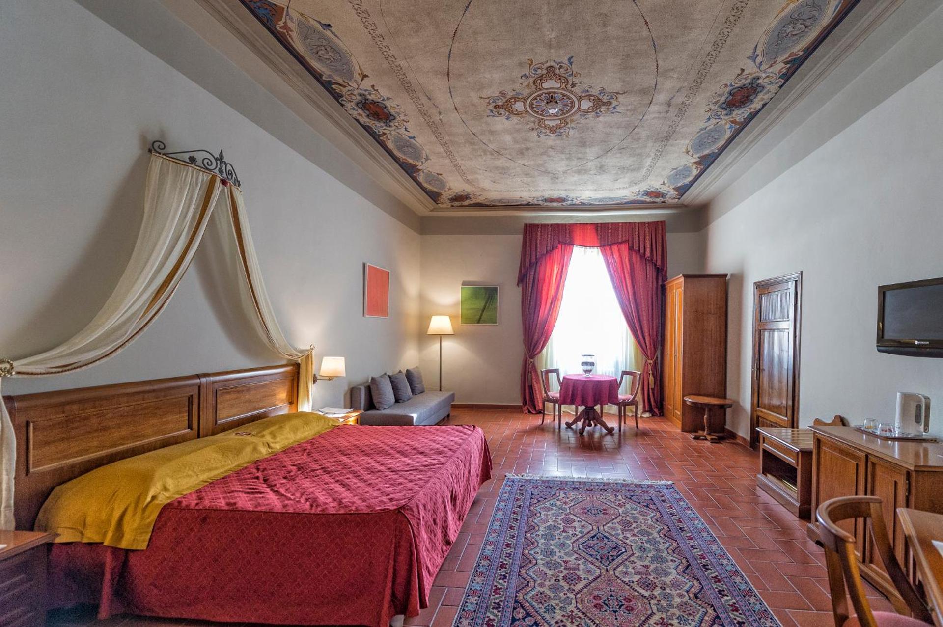 Hotel Miravalle - Photo 44