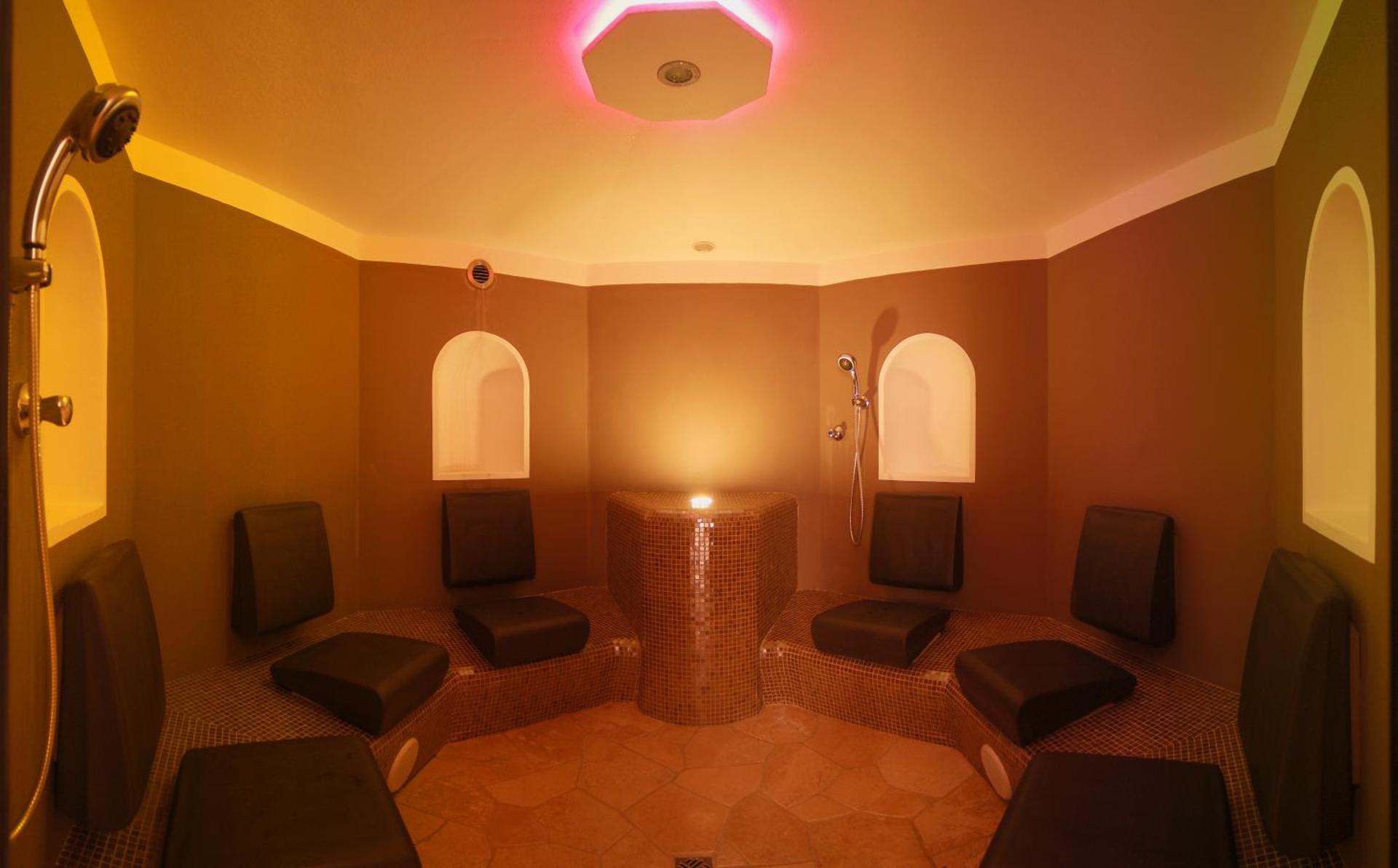 Hotel Grones - Photo 92