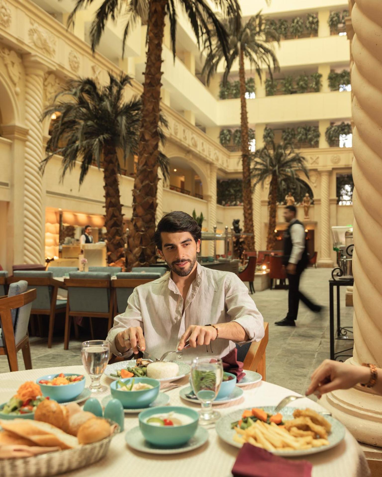 Sonesta Hotel Tower & Casino Cairo - Photo 17