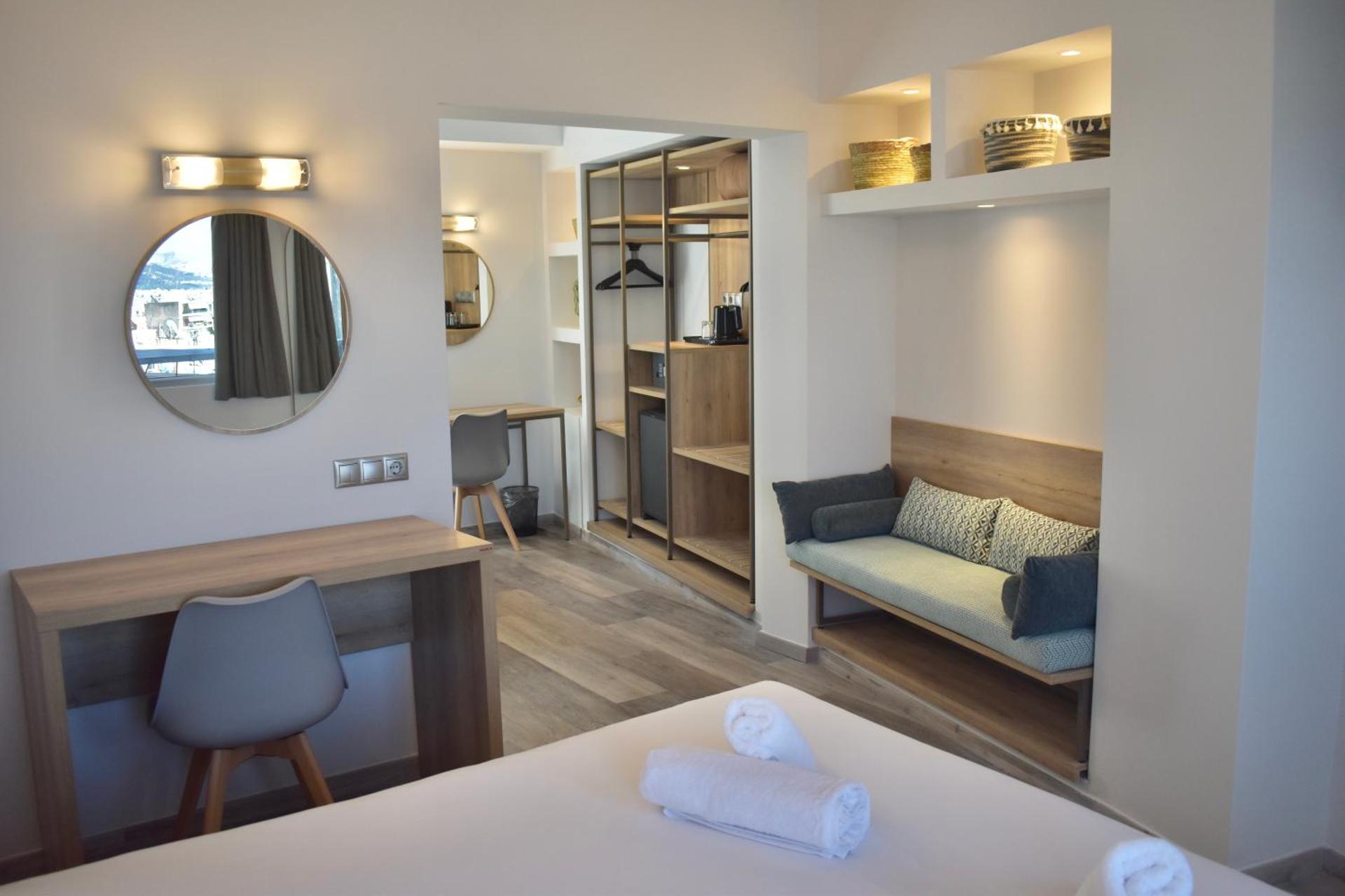 Xenophon Hotel - Photo 53