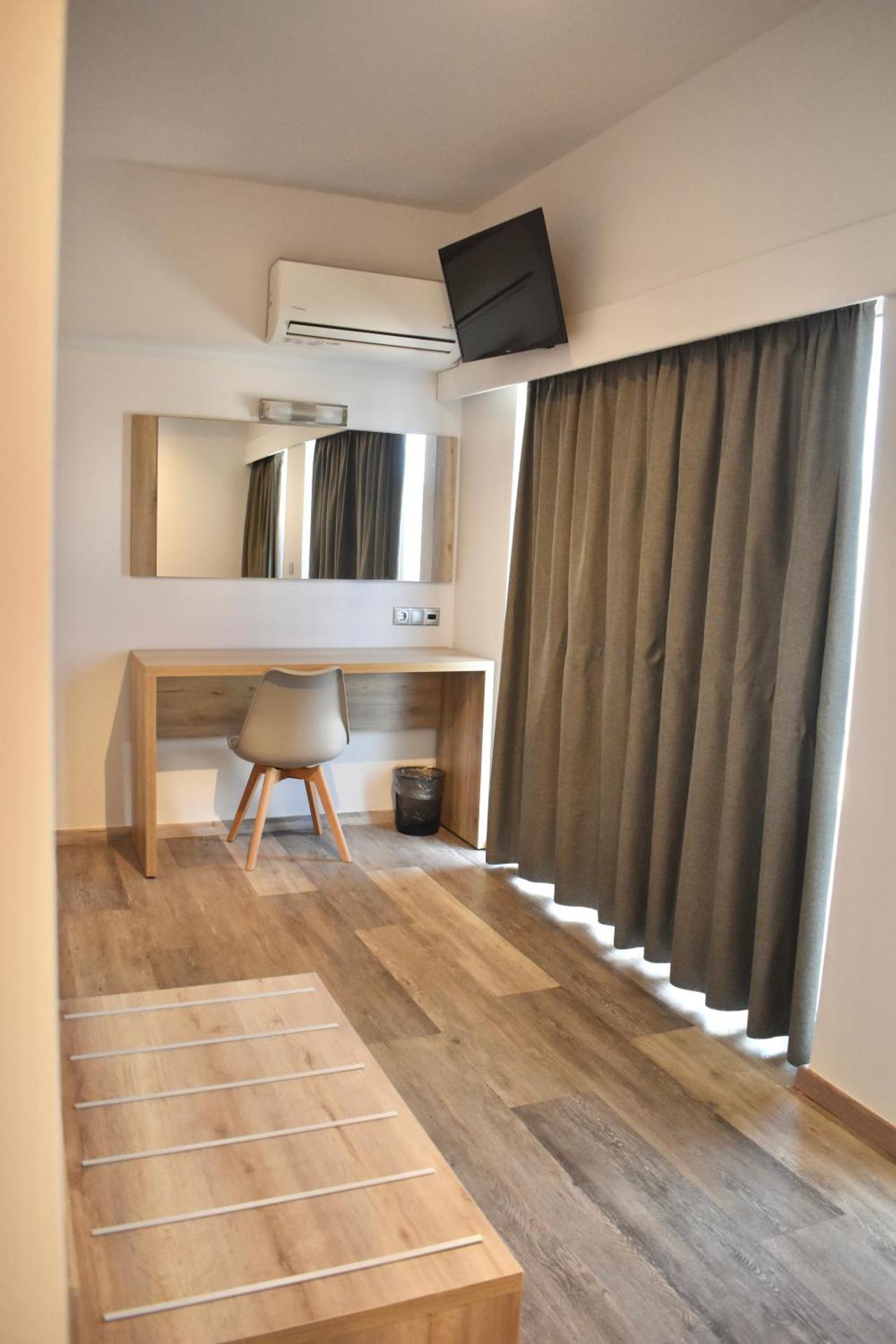Xenophon Hotel - Photo 51