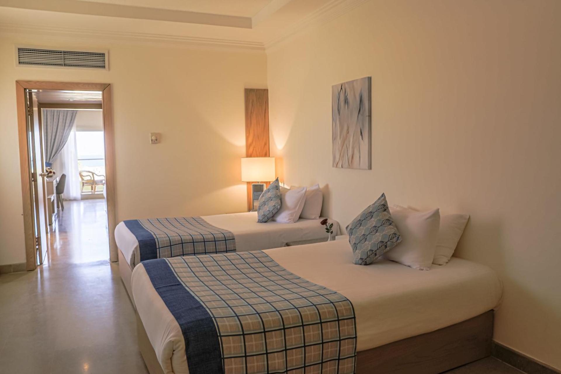 Palm Beach Resort Families and Couples only - Photo 7