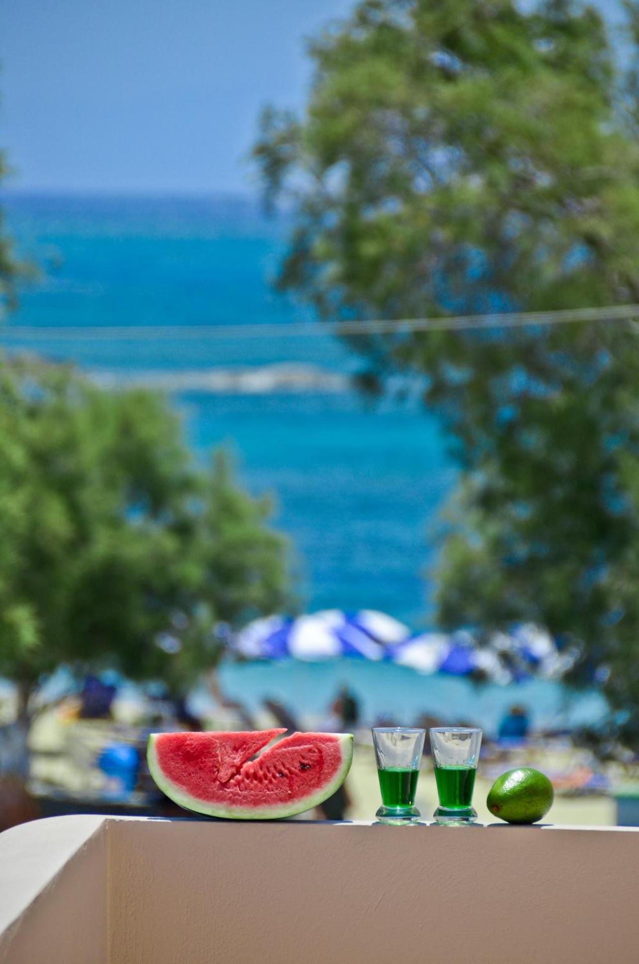 Kavourakia - Photo 23