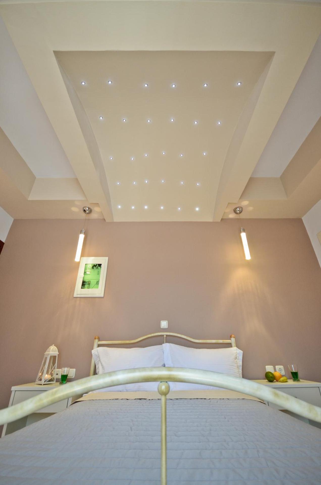 Kavourakia - Photo 5