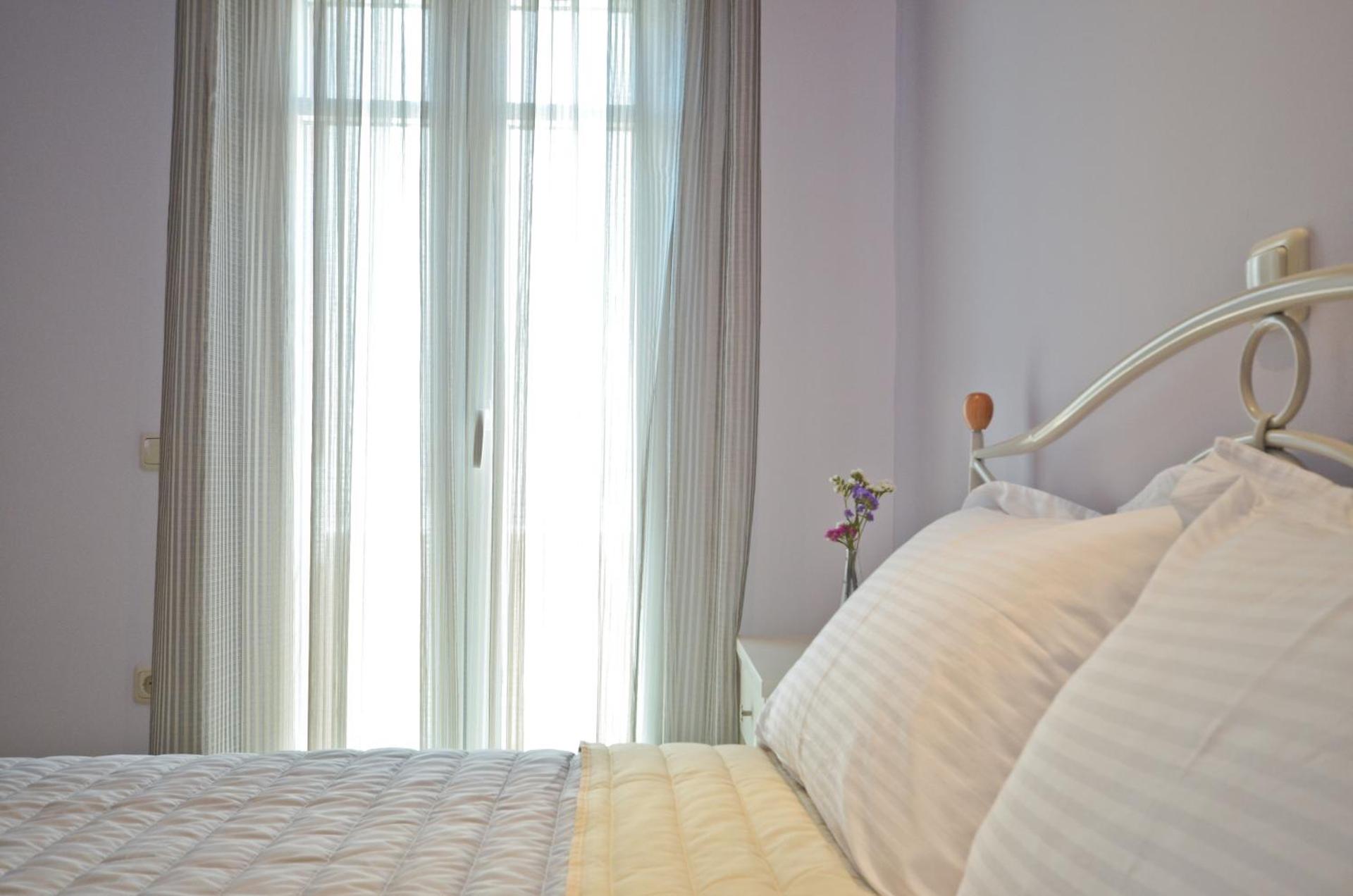 Kavourakia - Photo 40