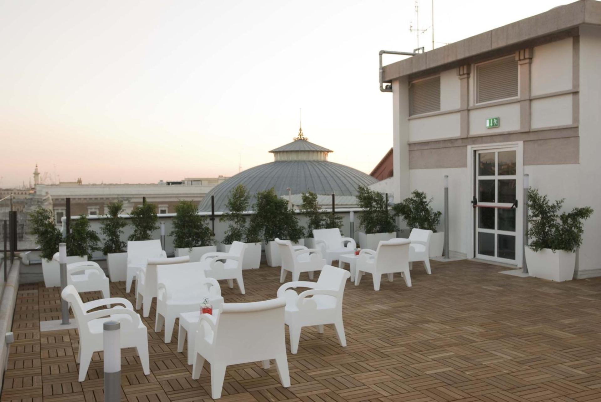 JR Hotels Oriente Bari - Photo 19
