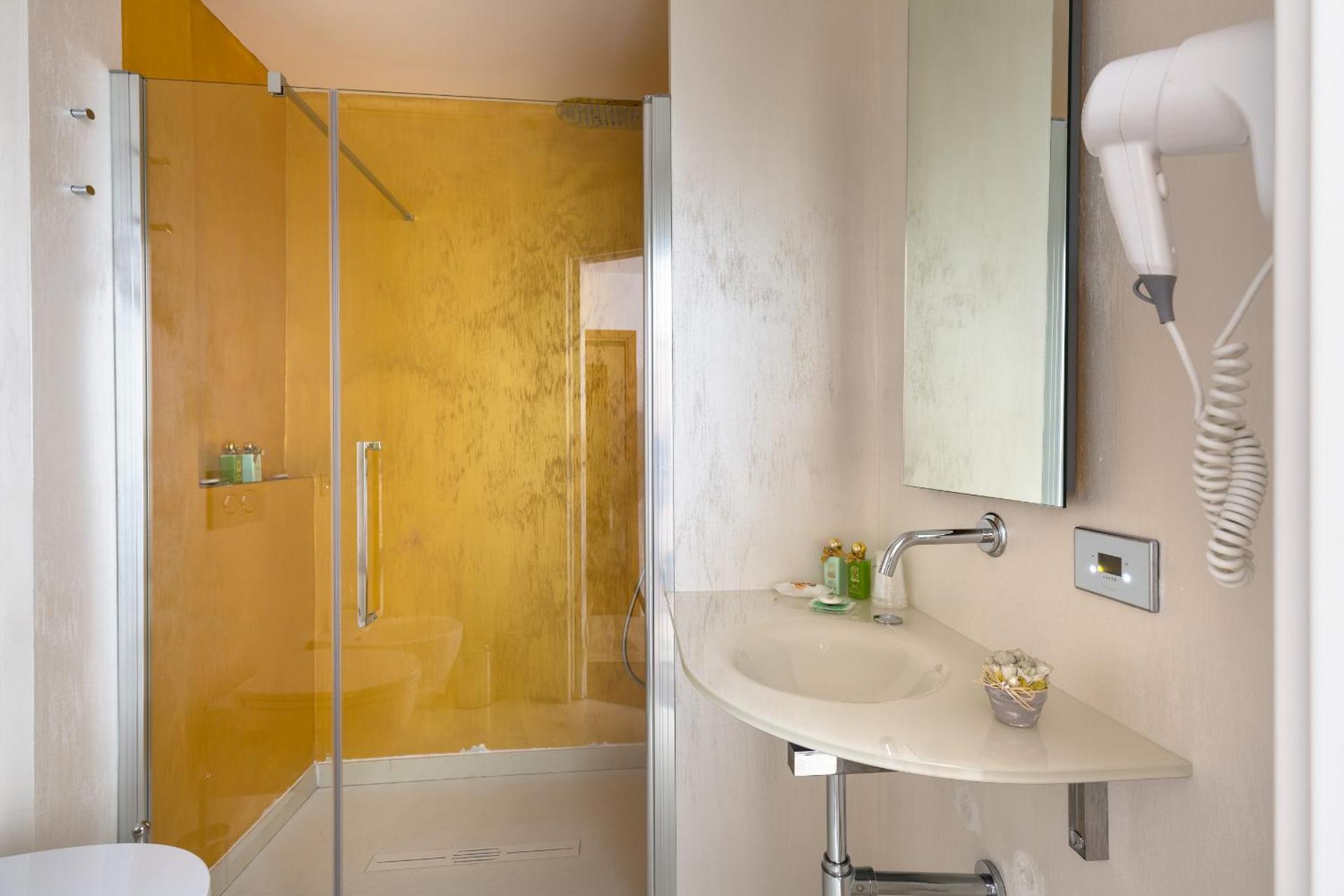 Hotel Cavallino Bianco - Photo 80