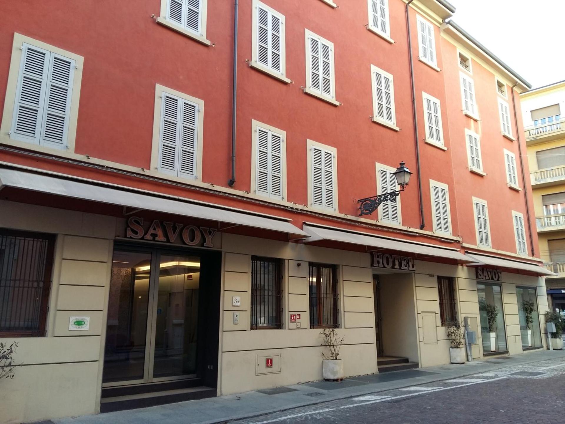 Savoy Hotel - Photo 18