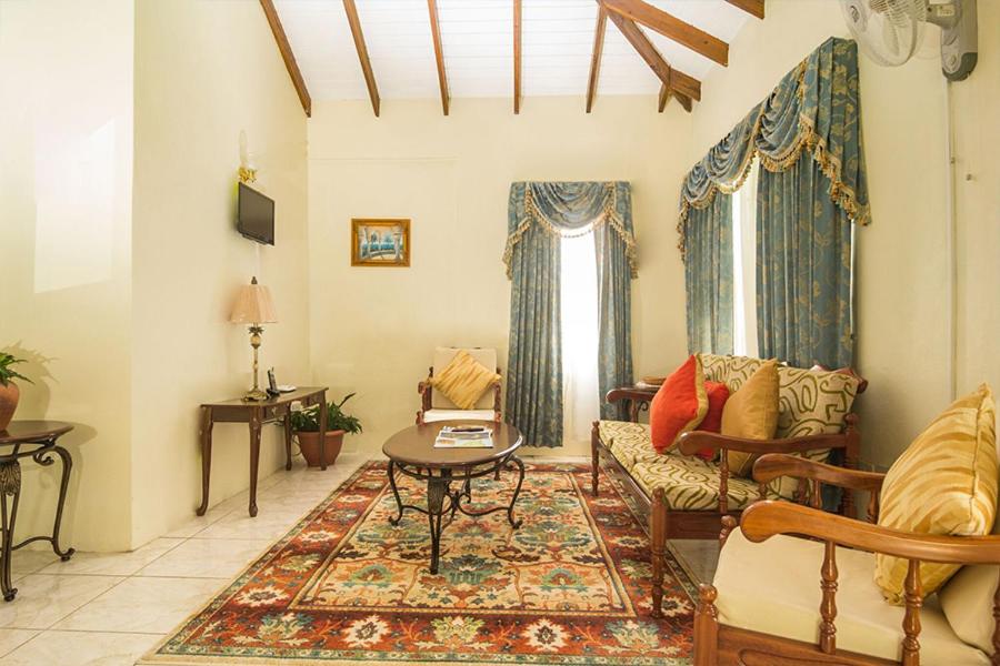 Hotel Alexandrina - Photo 18