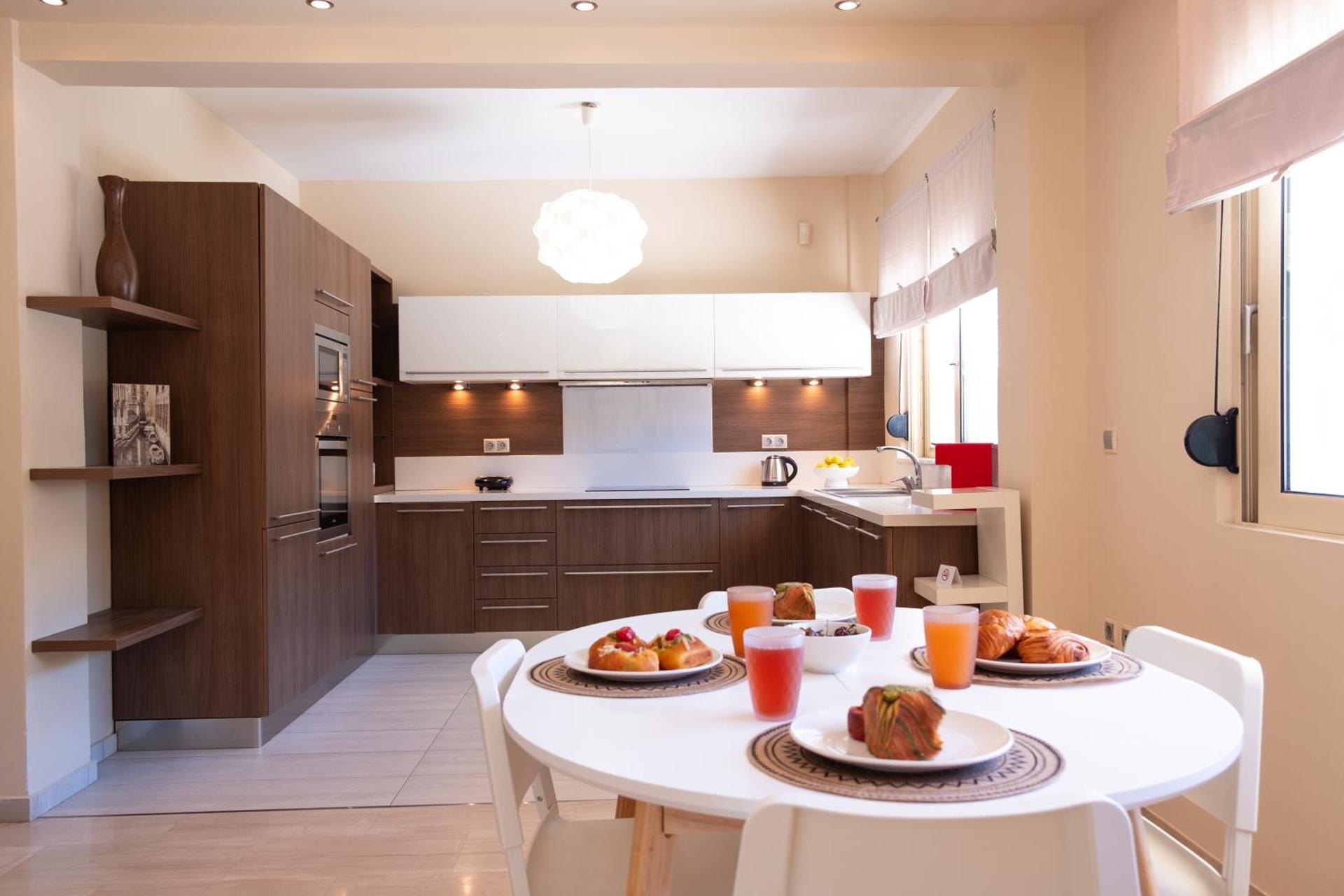 T122 residence - Photo 3