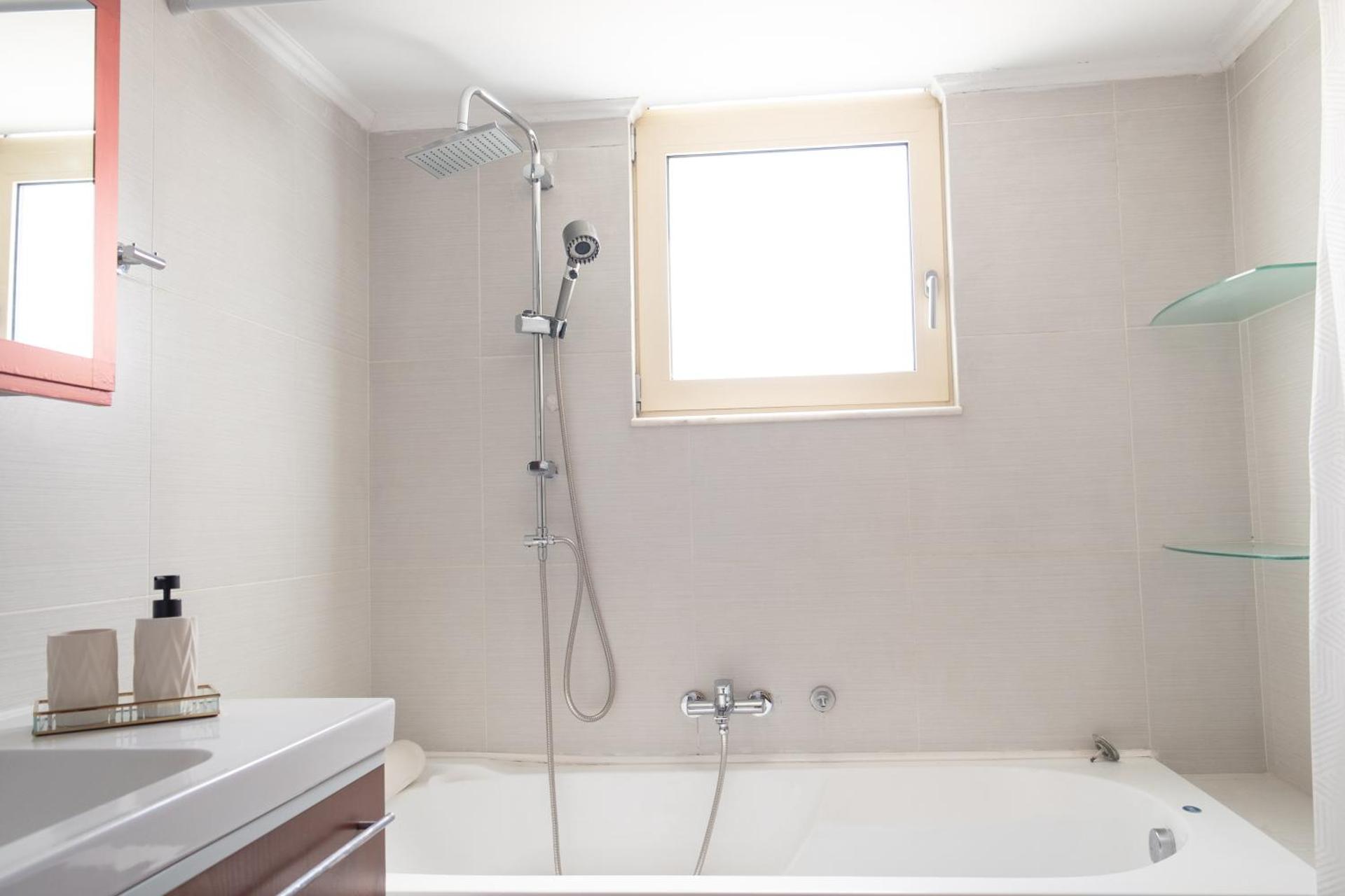 T122 residence - Photo 8