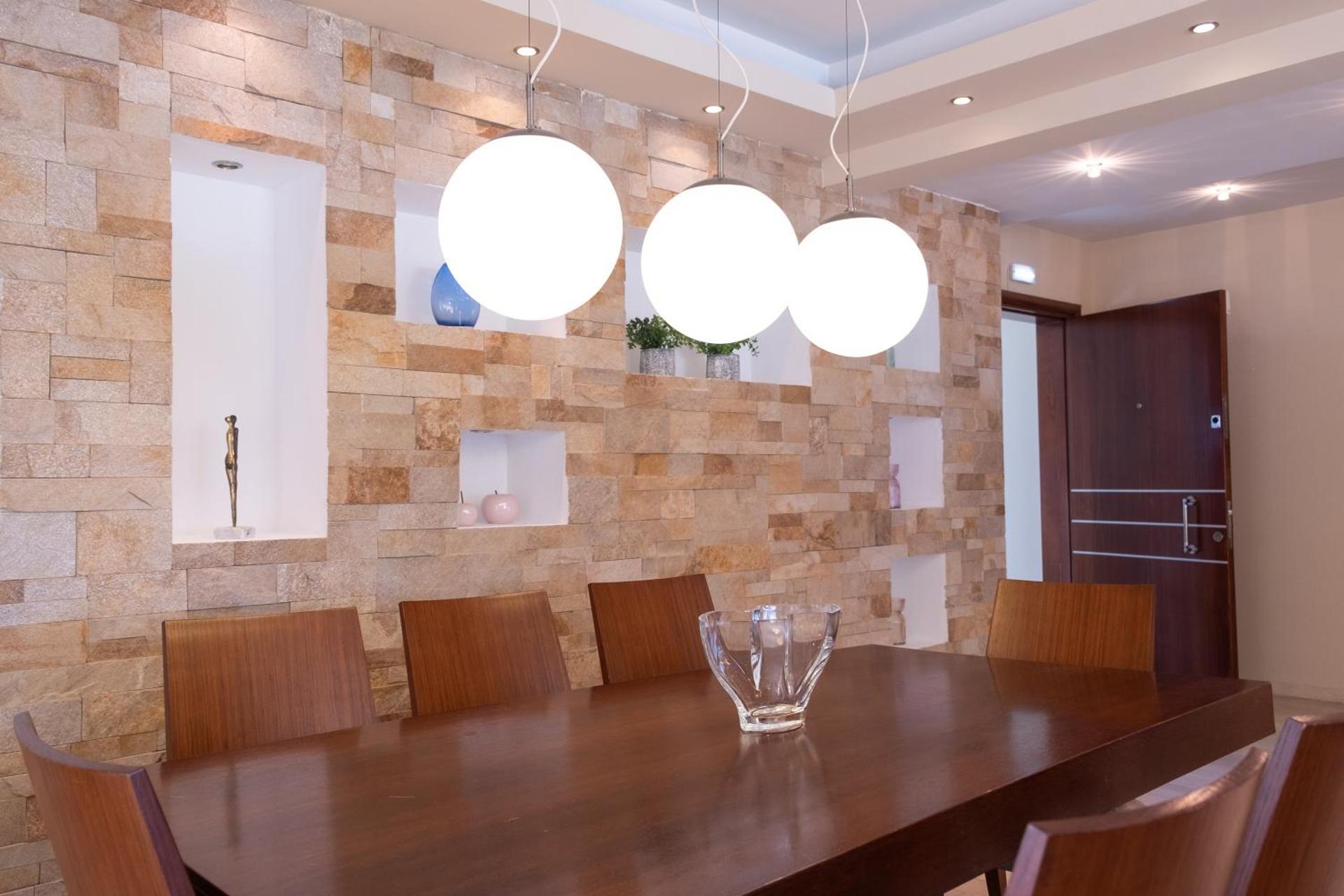 T122 residence - Photo 18