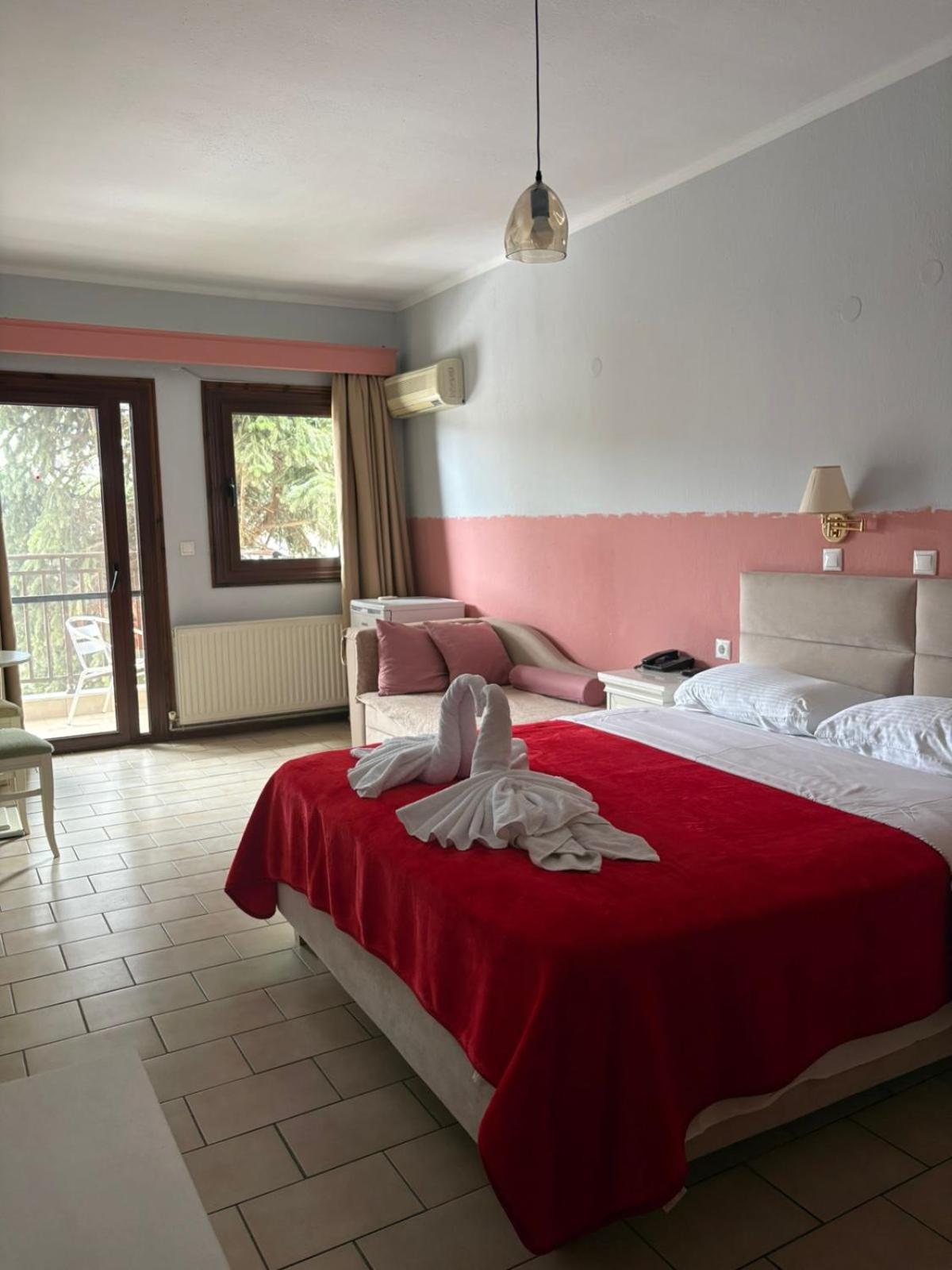 Hotel Pegasus-Adult Friendly - Photo 17