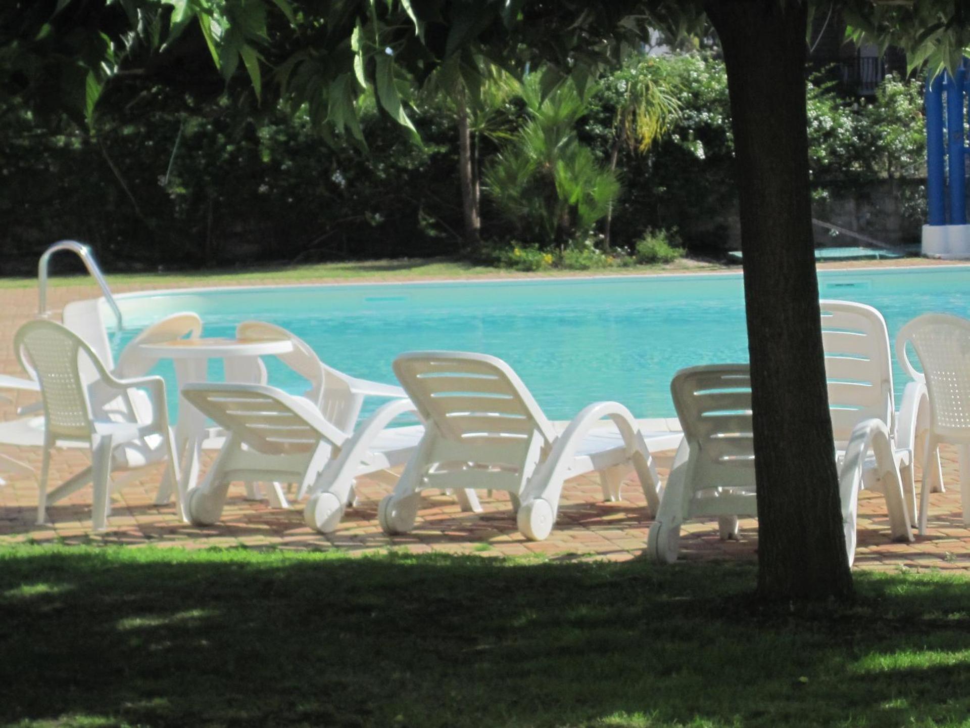 Hotel Isola Rossa - Photo 11