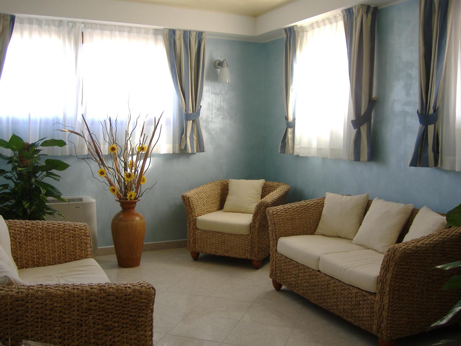 Hotel Isola Rossa - Photo 16