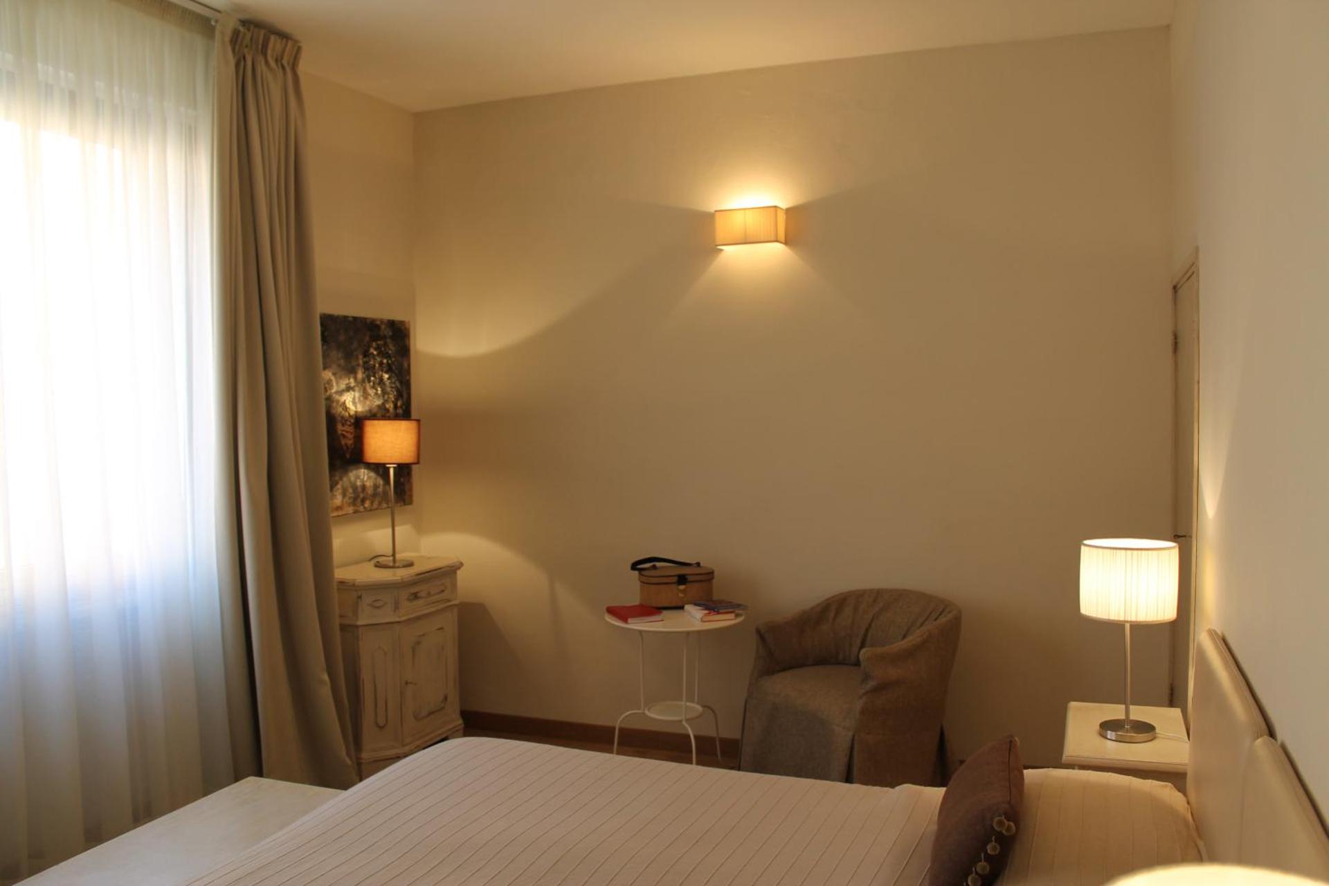 Hotel Touring - Photo 18