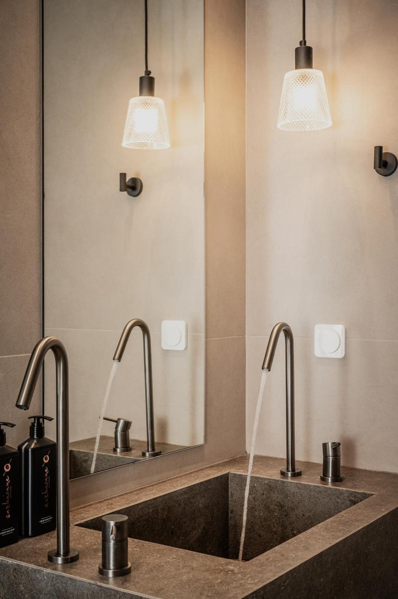 JUNO Collection Residences - Photo 12