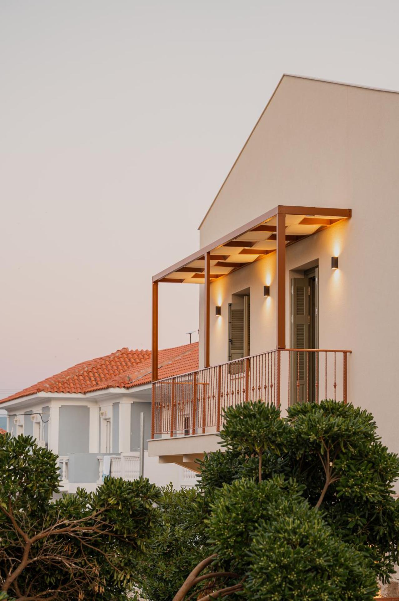 JUNO Collection Residences - Photo 34