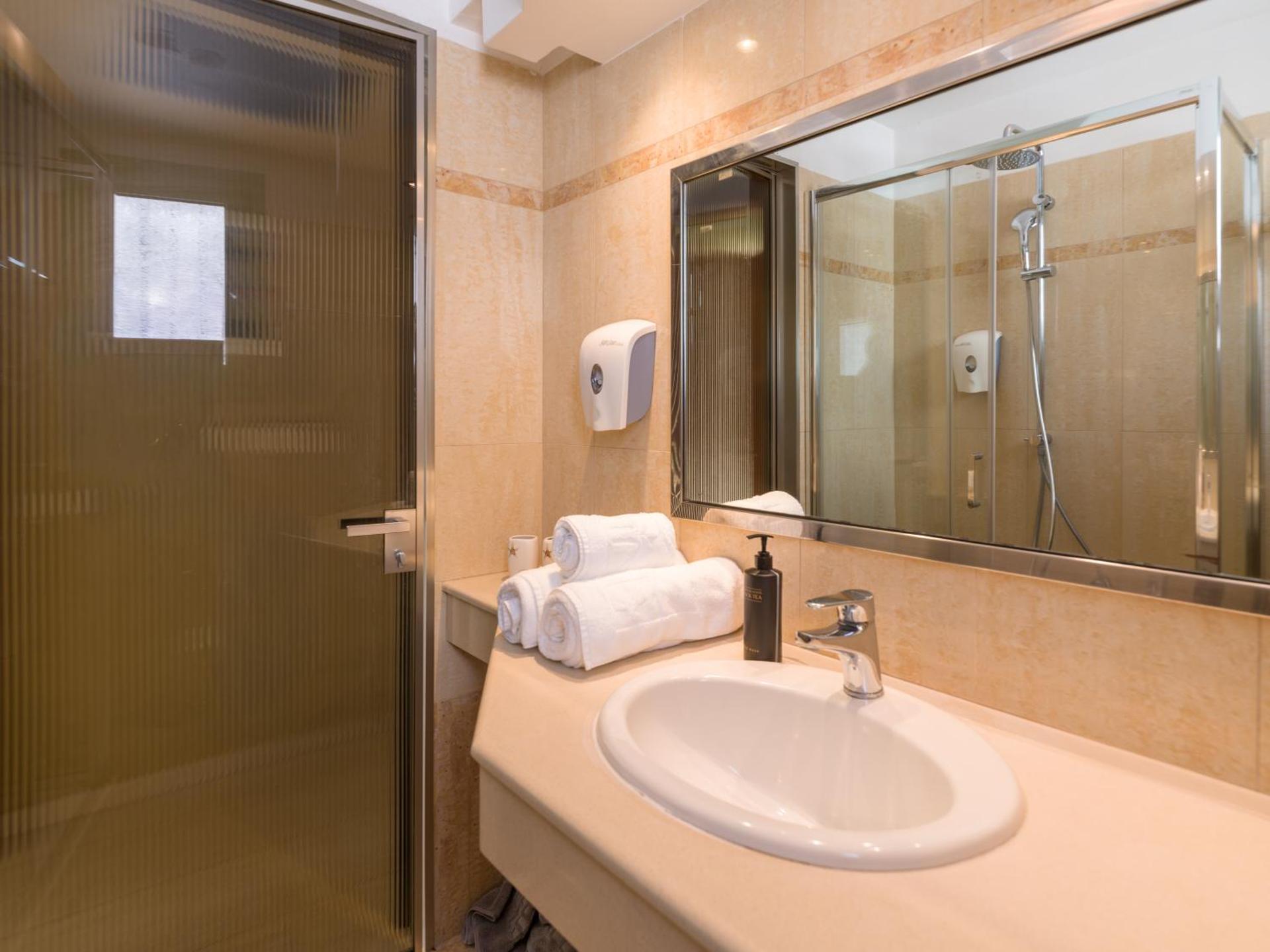 The Landmark Villas & Spa - Photo 24