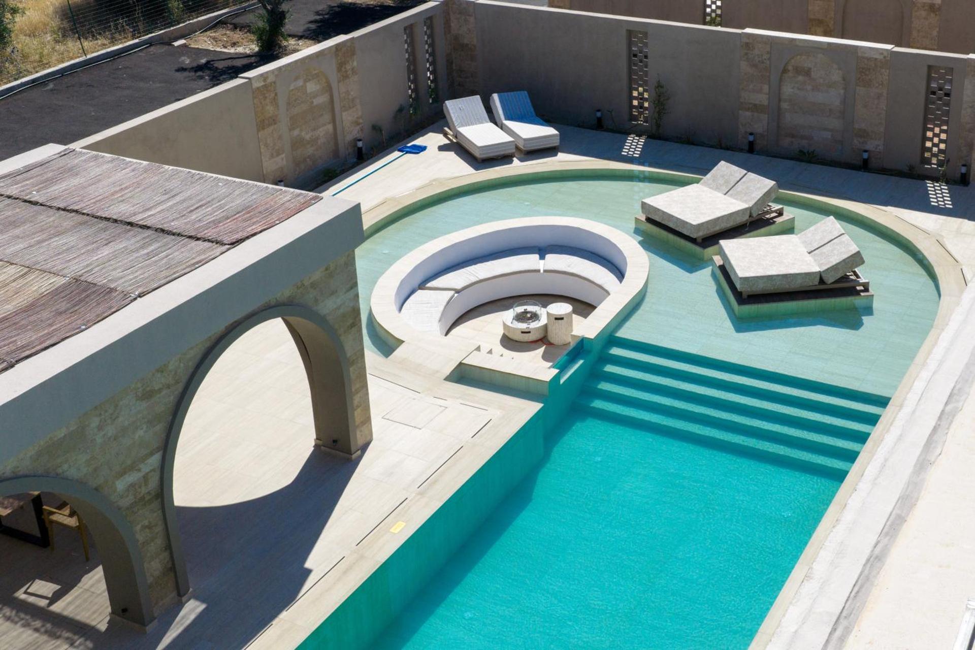 The Landmark Villas & Spa - Photo 35