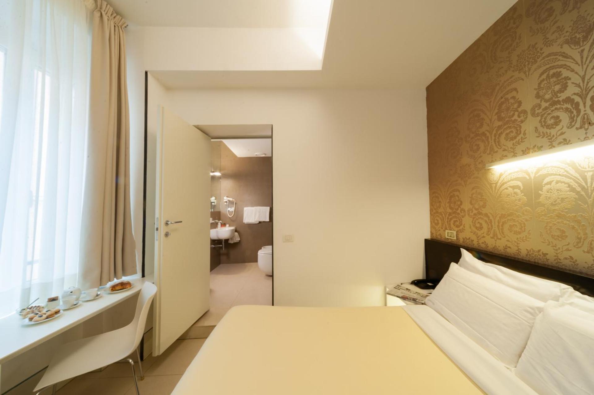 Savoy Hotel - Photo 46