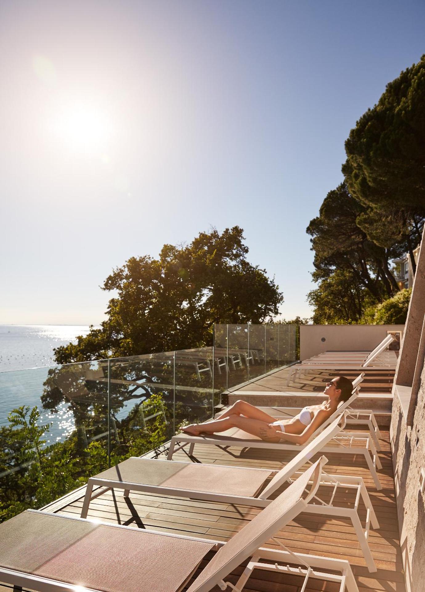 Hotel Riviera & Maximilian's - Photo 93