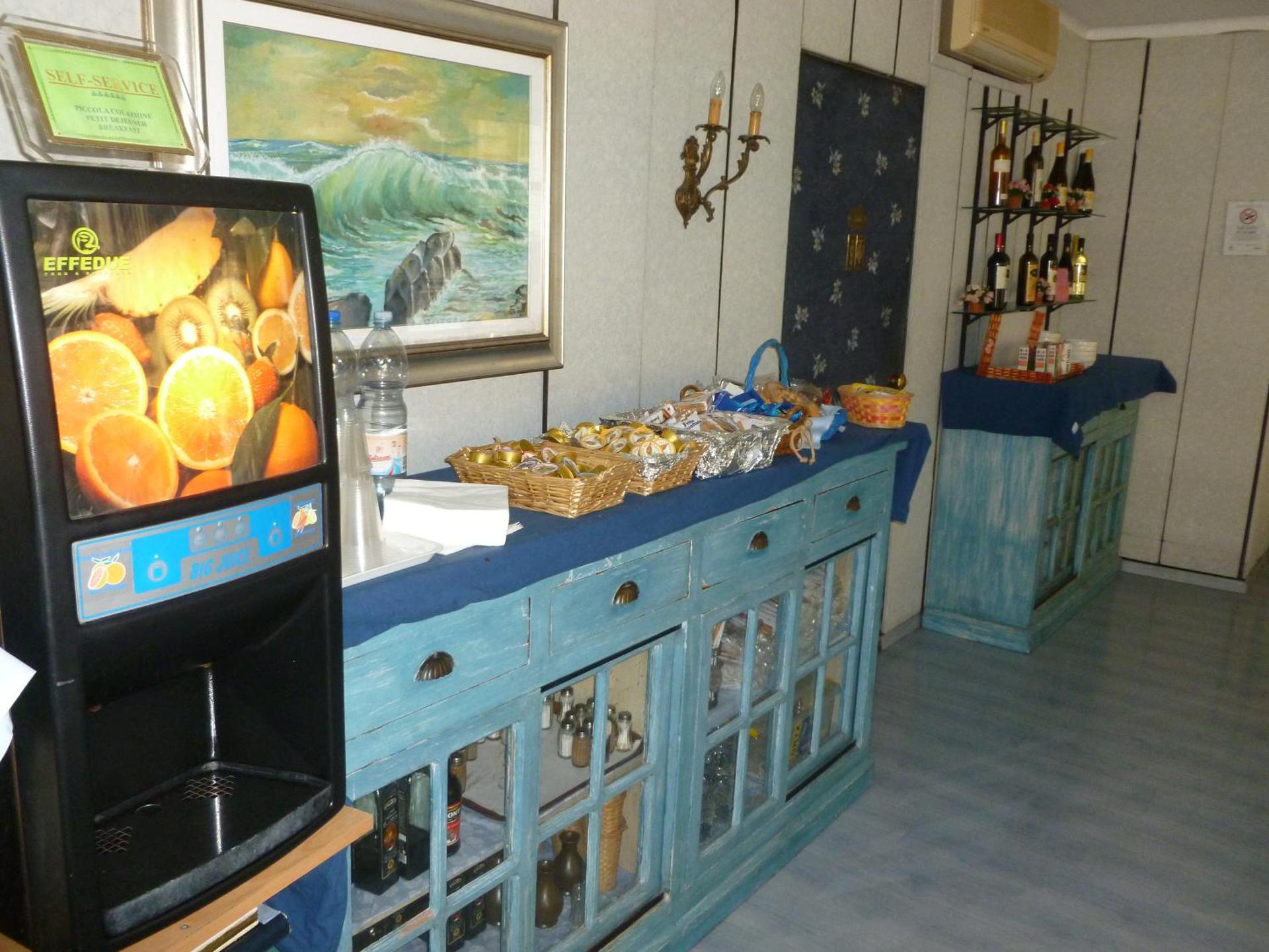 Hotel Belvedere - Photo 39
