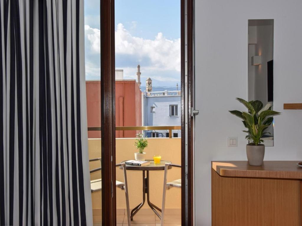 Porto Veneziano Hotel - Photo 12