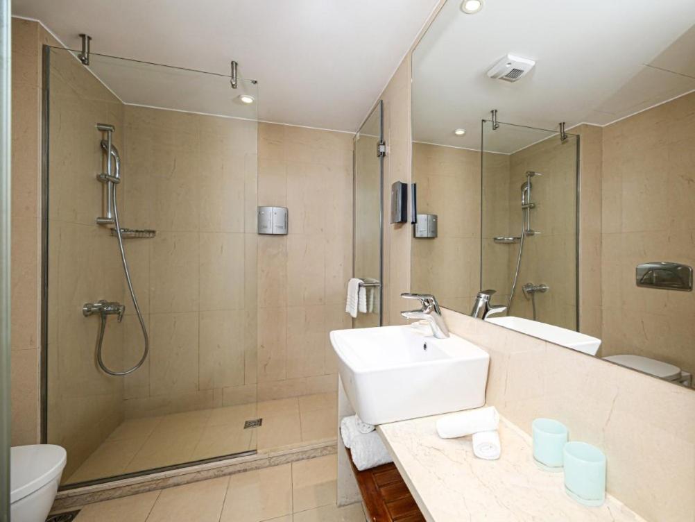 Porto Veneziano Hotel - Photo 13