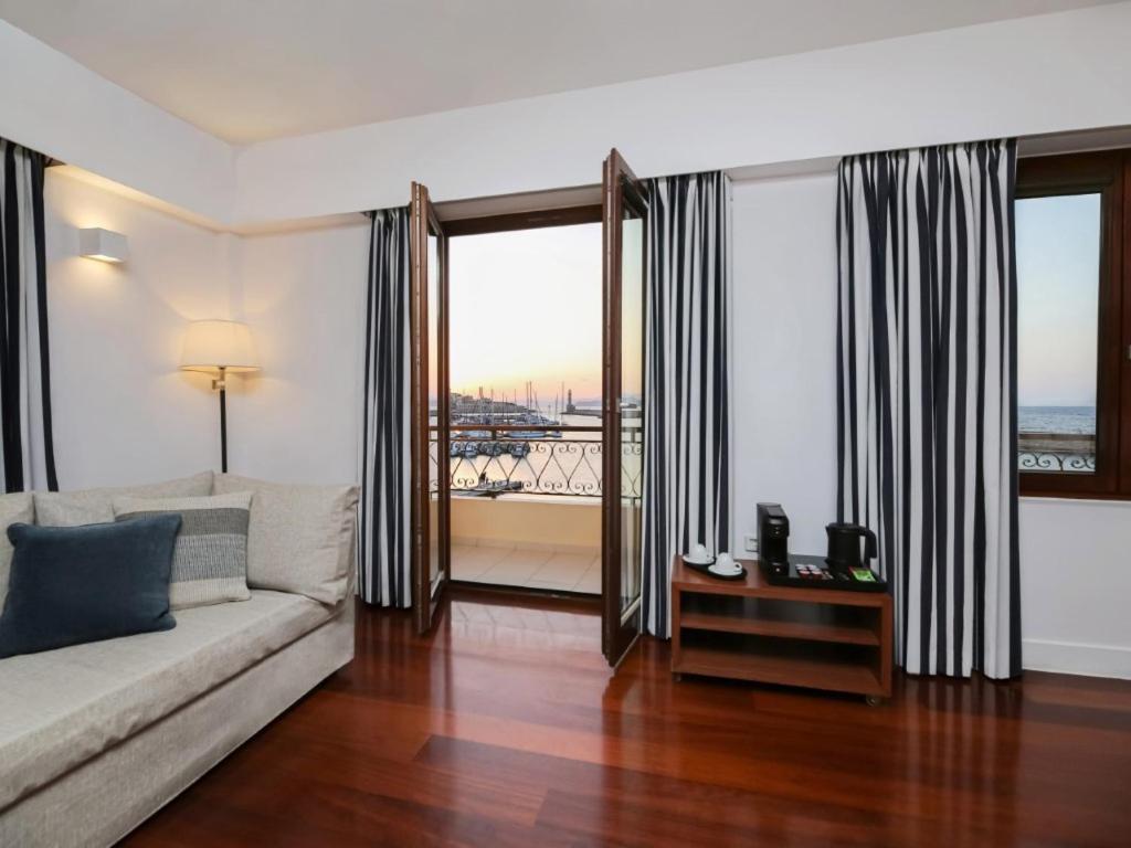 Porto Veneziano Hotel - Photo 31