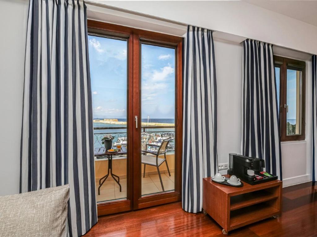 Porto Veneziano Hotel - Photo 32