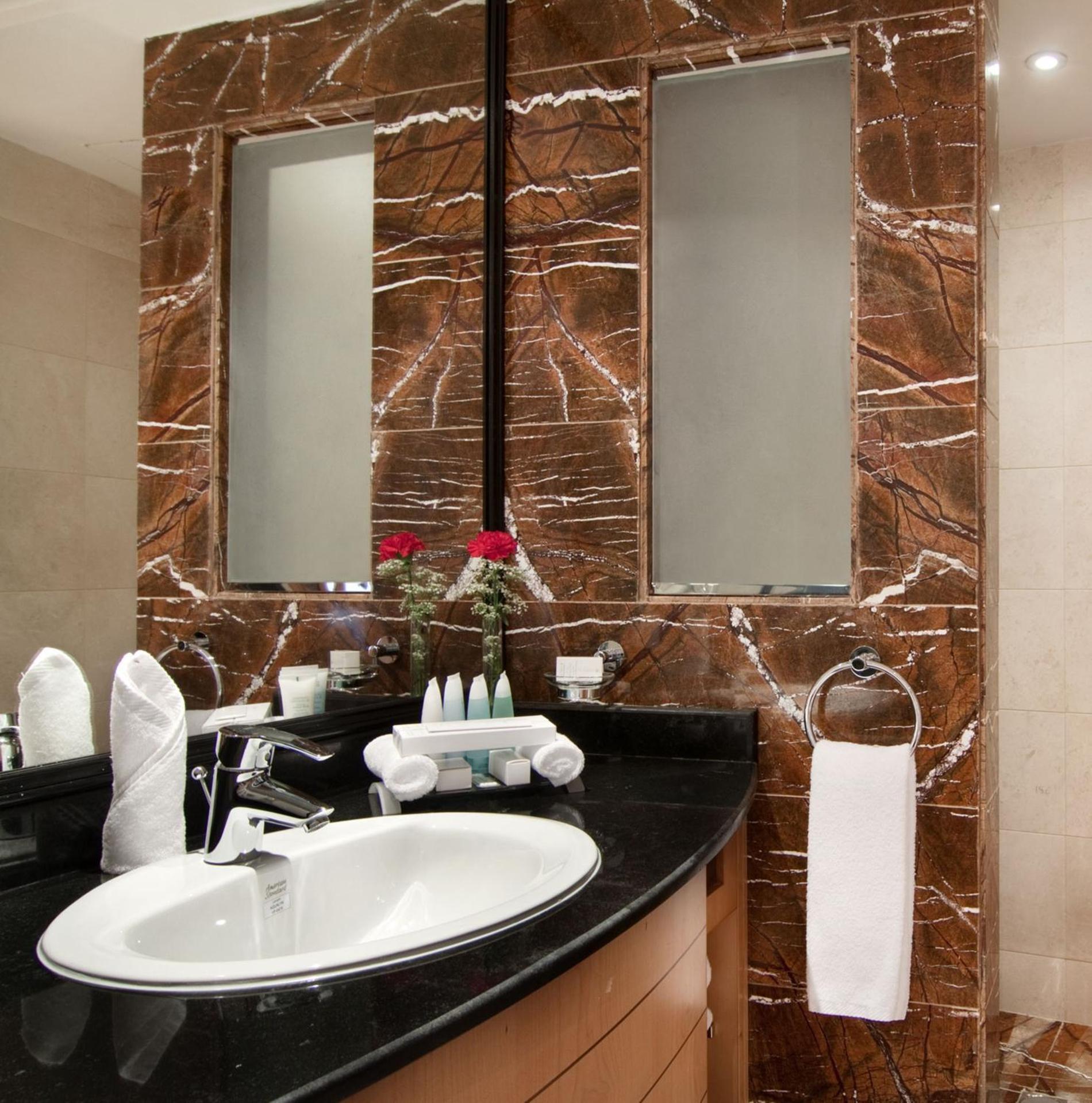 Makkah Hotel - Photo 36