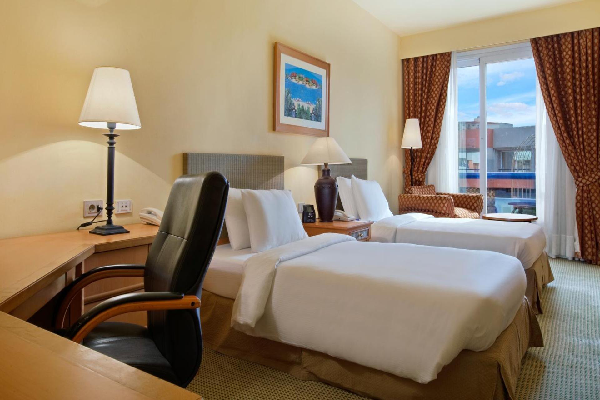 Hilton Alexandria Green Plaza - Photo 29