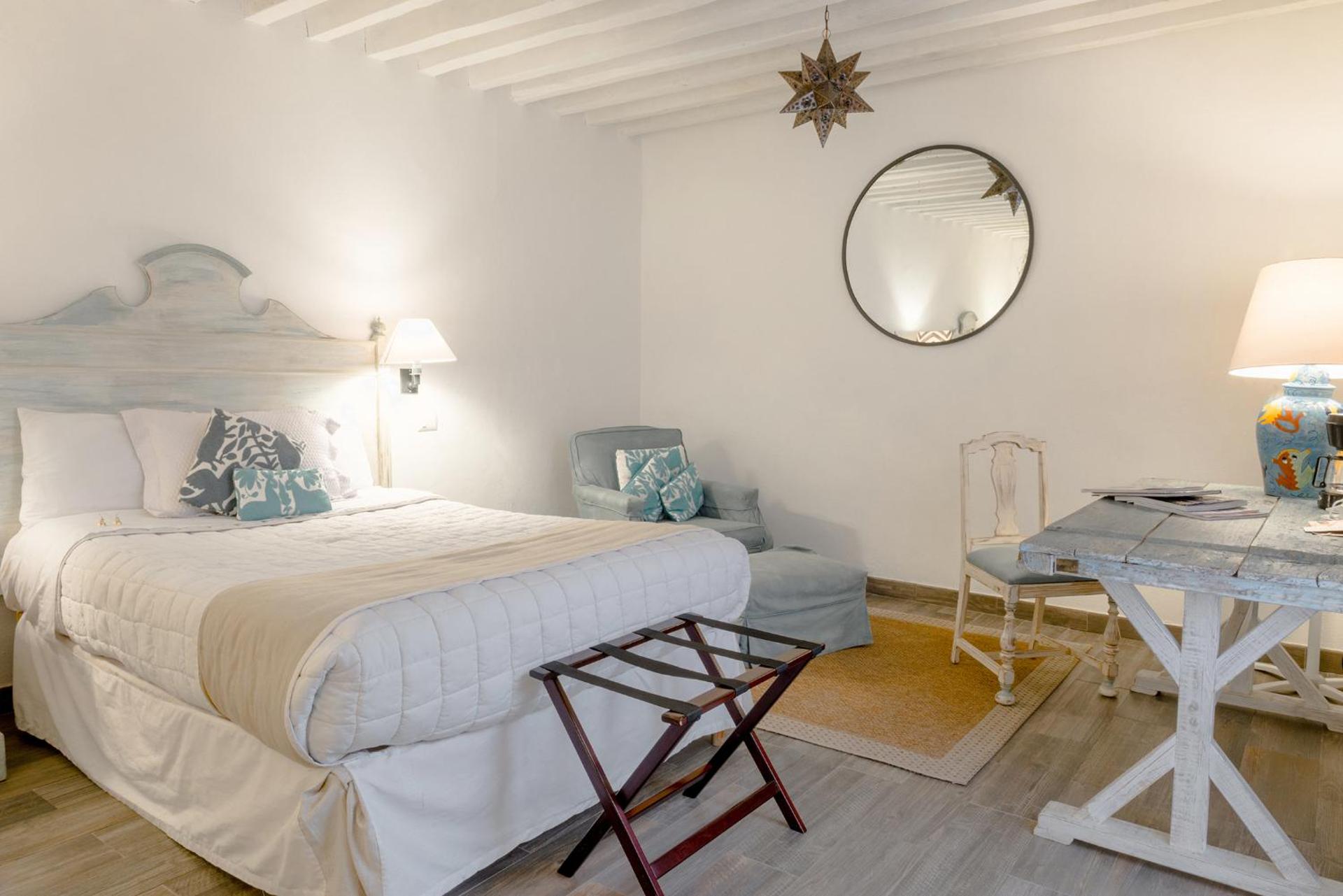 Hotel La Morada - Photo 31