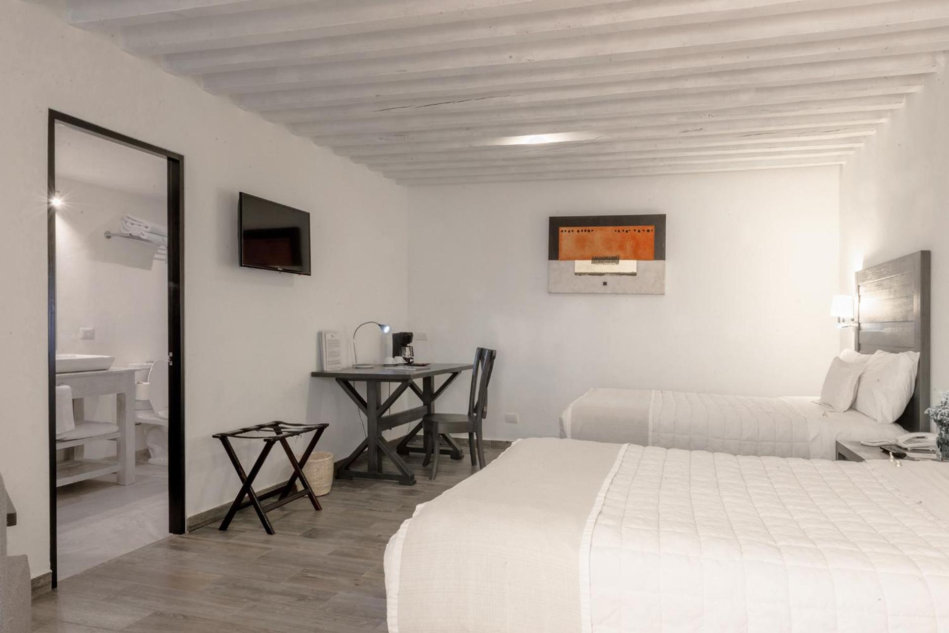 Hotel La Morada - Photo 20