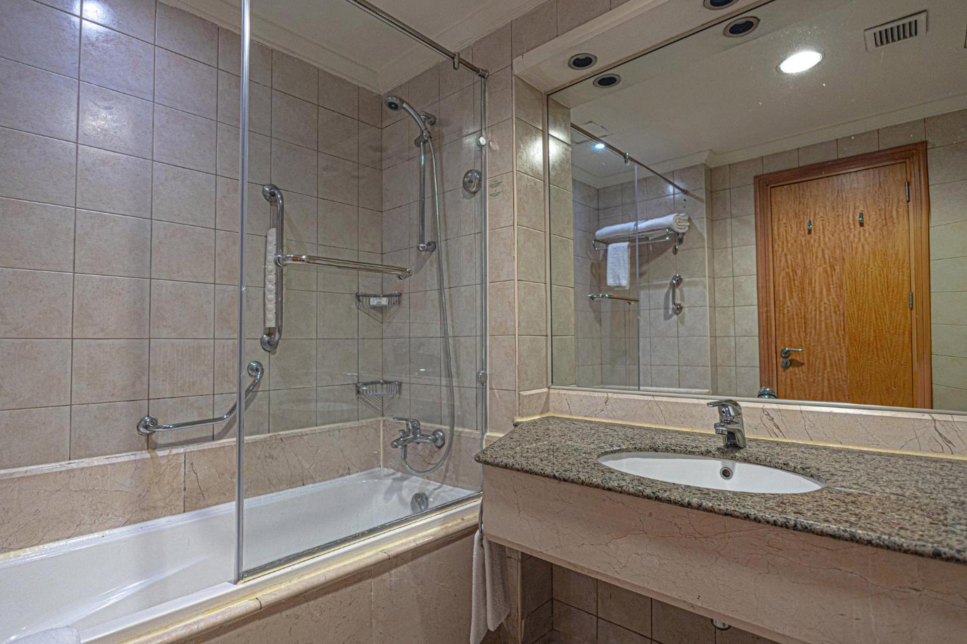 Holiday Inn Citystars by IHG - Photo 7