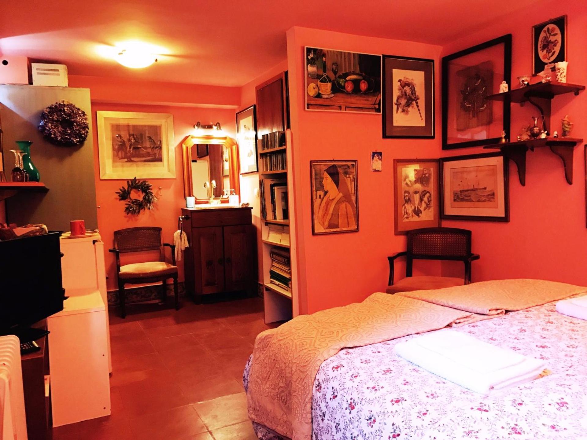 Gallery Basement in Villa Vravrona - Photo 11