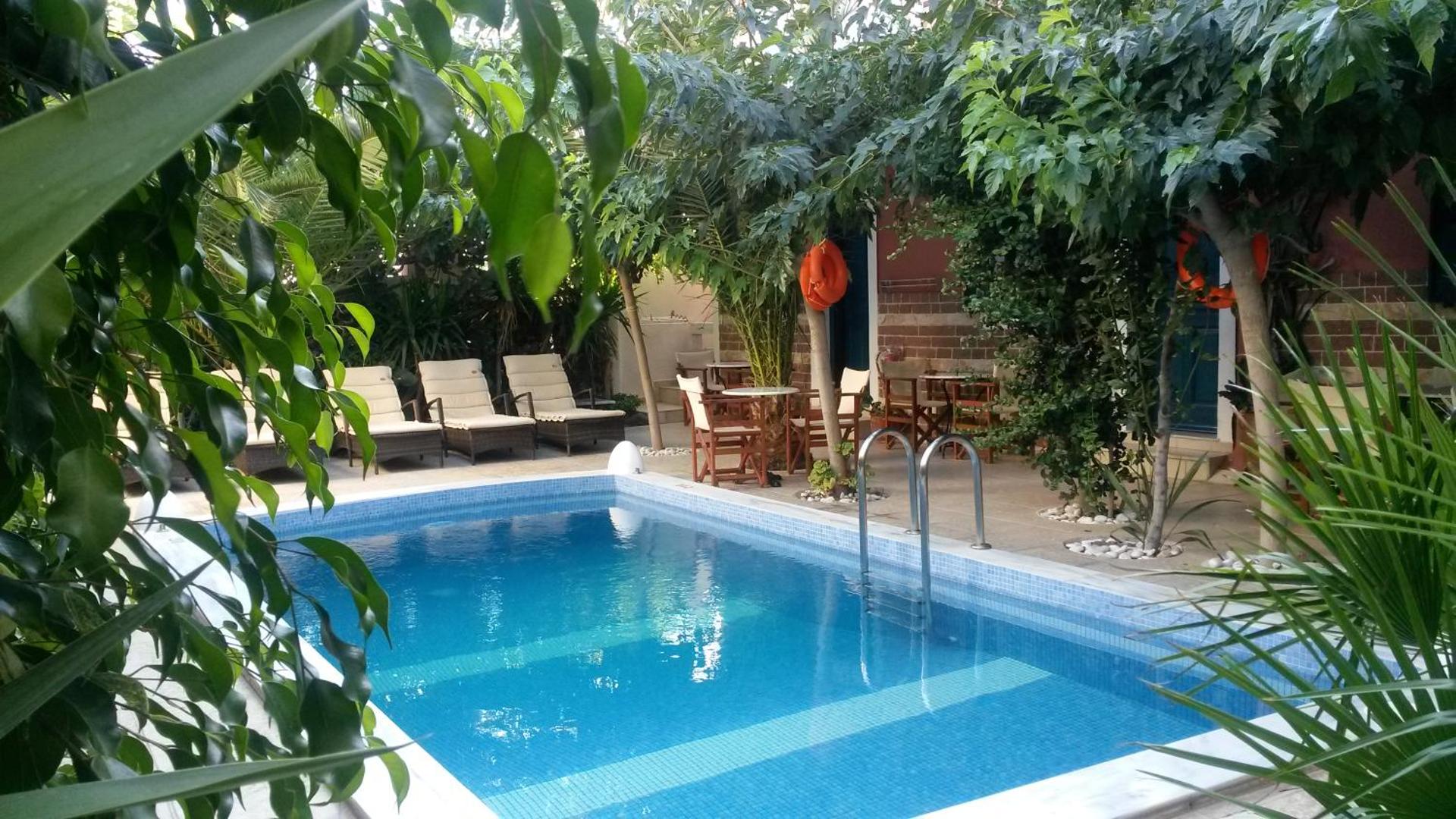 Danae Villa - Photo 25