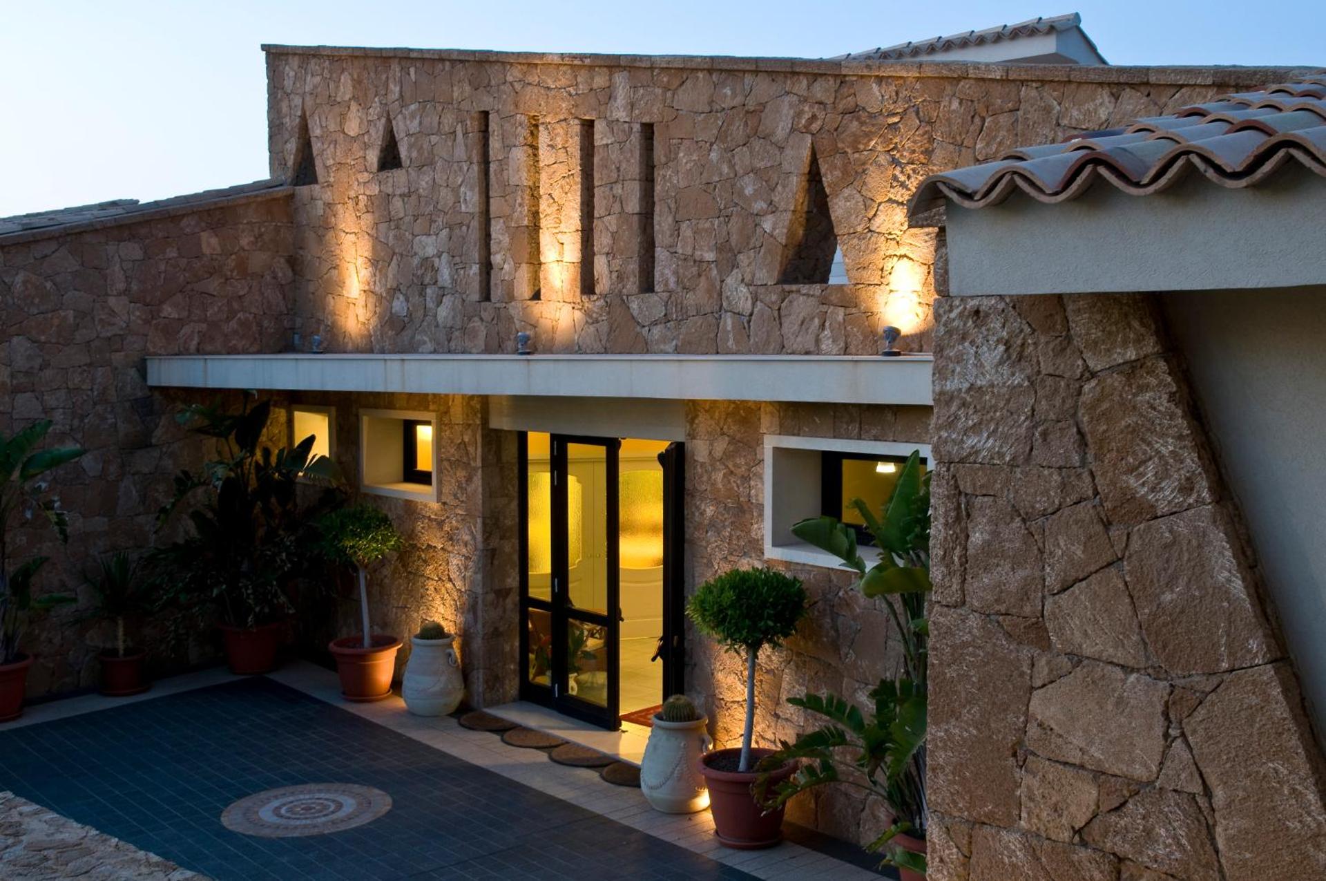 Hotel Capo Campolato - Photo 72