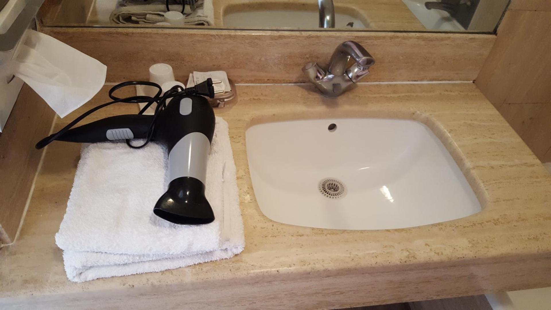 Hôtel Média - Photo 26