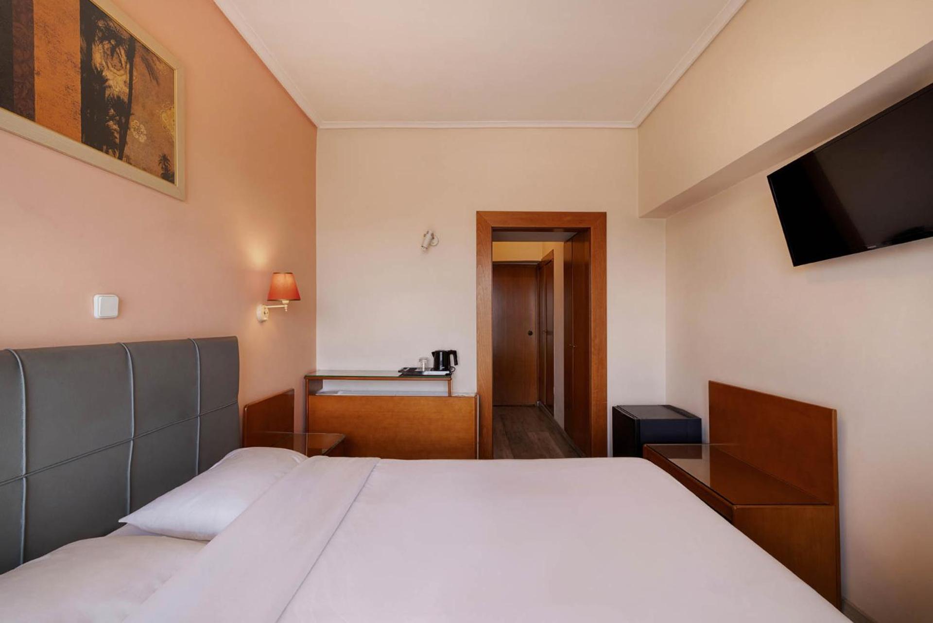 Xenophon Hotel - Photo 53