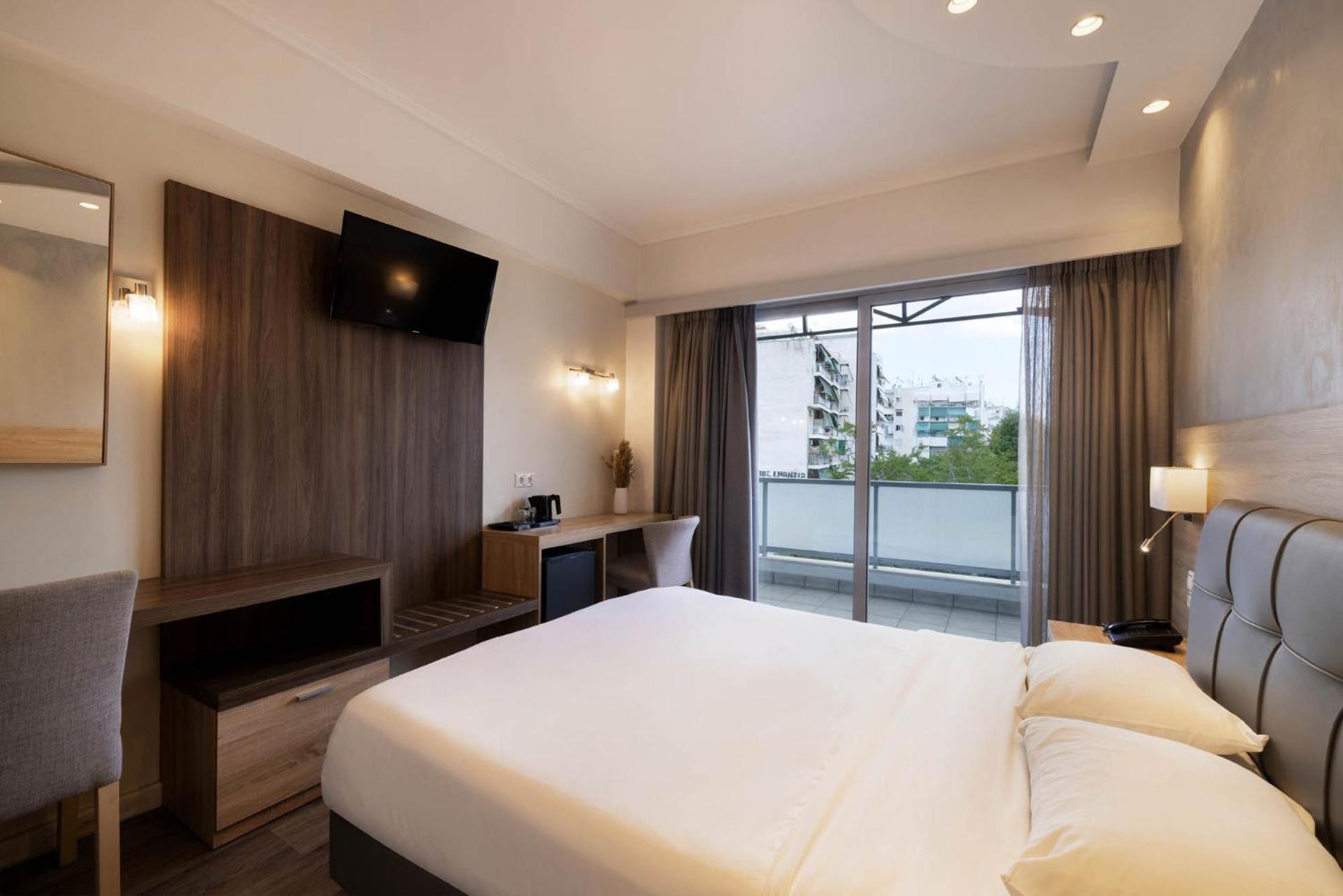 Xenophon Hotel - Photo 41
