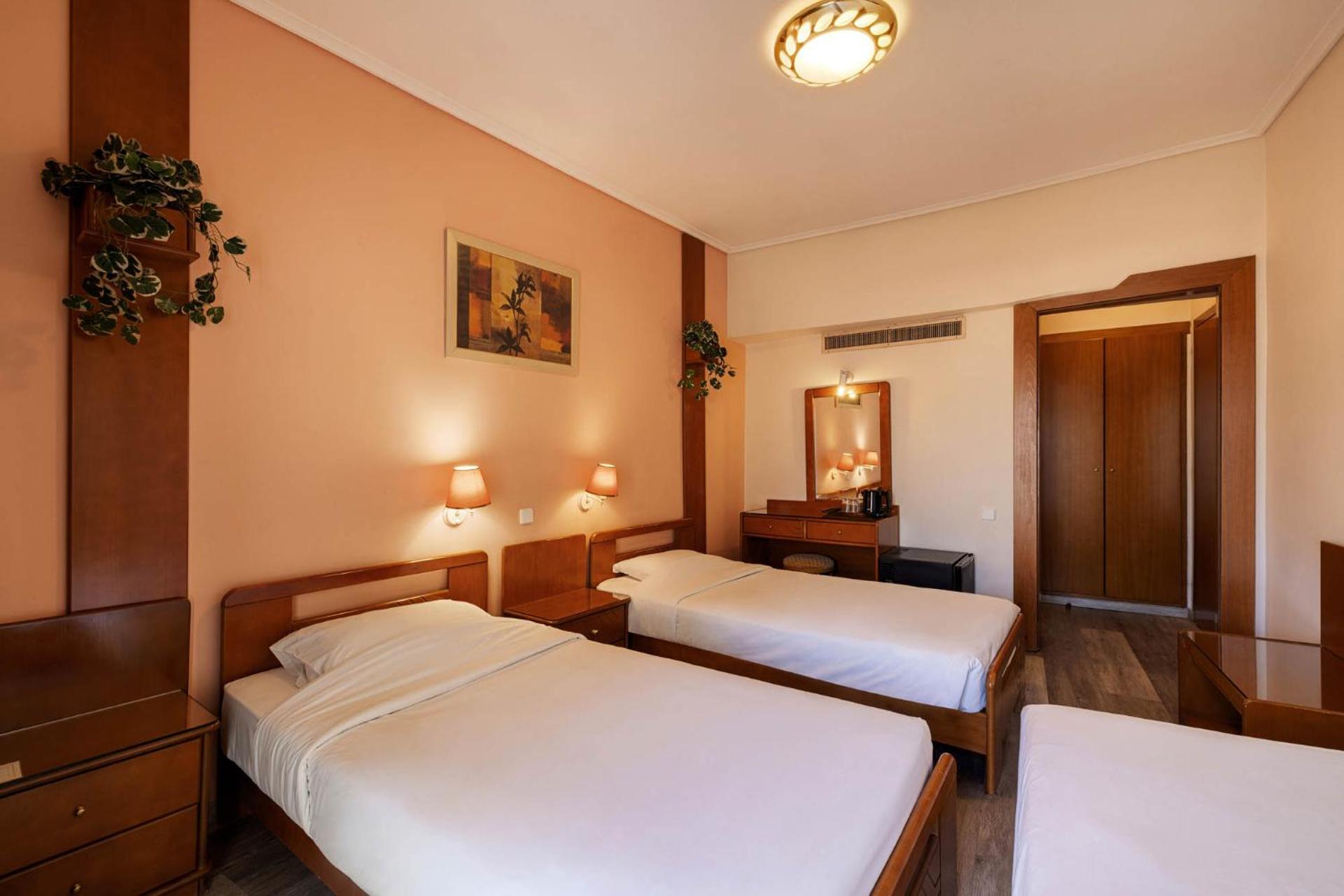 Xenophon Hotel - Photo 61