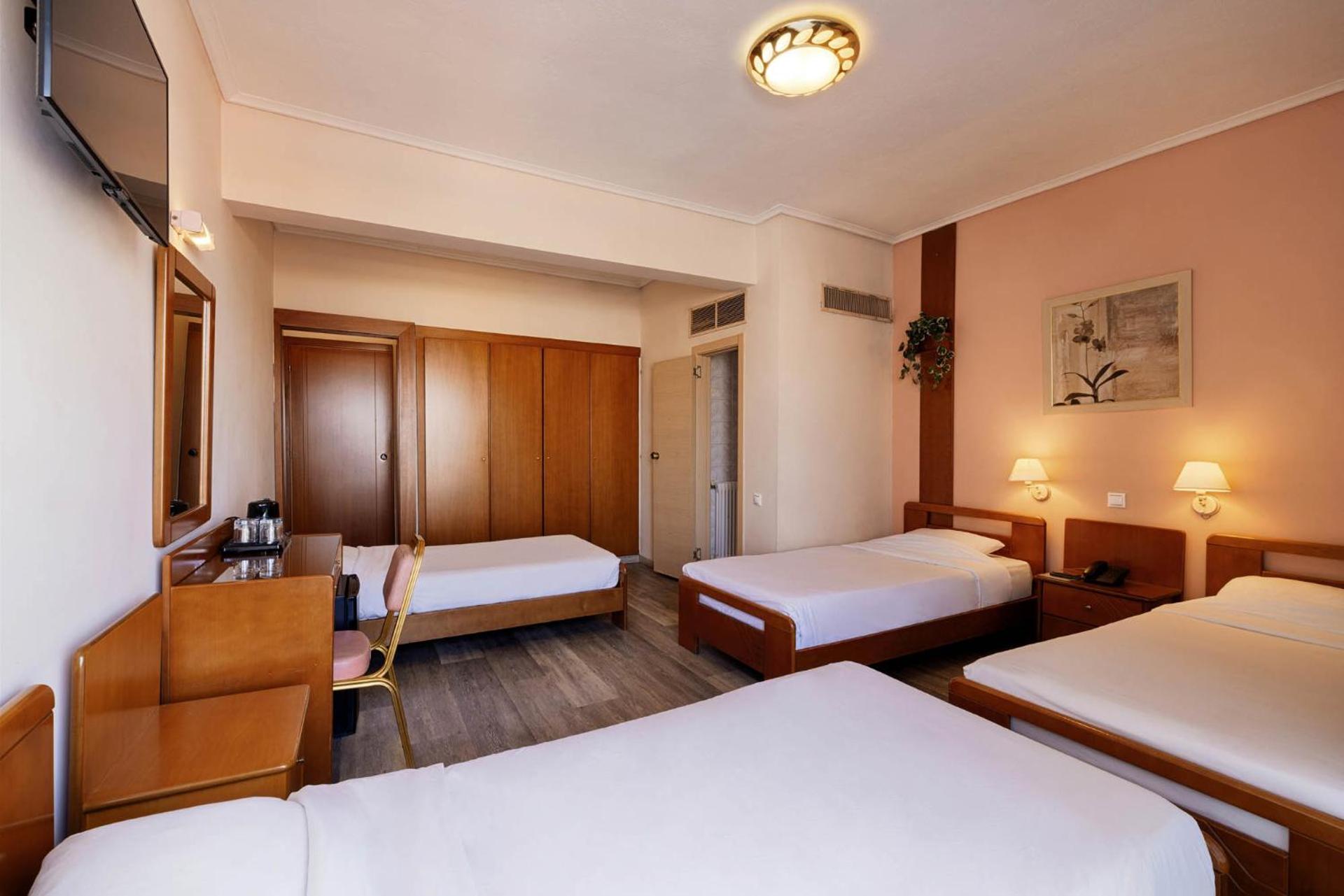 Xenophon Hotel - Photo 67