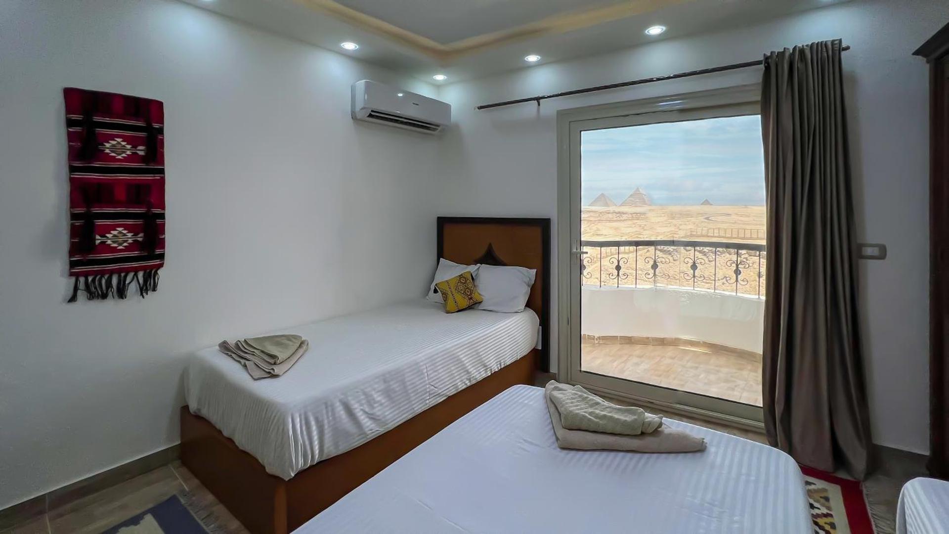 Atlantis Pyramids Inn - Photo 2