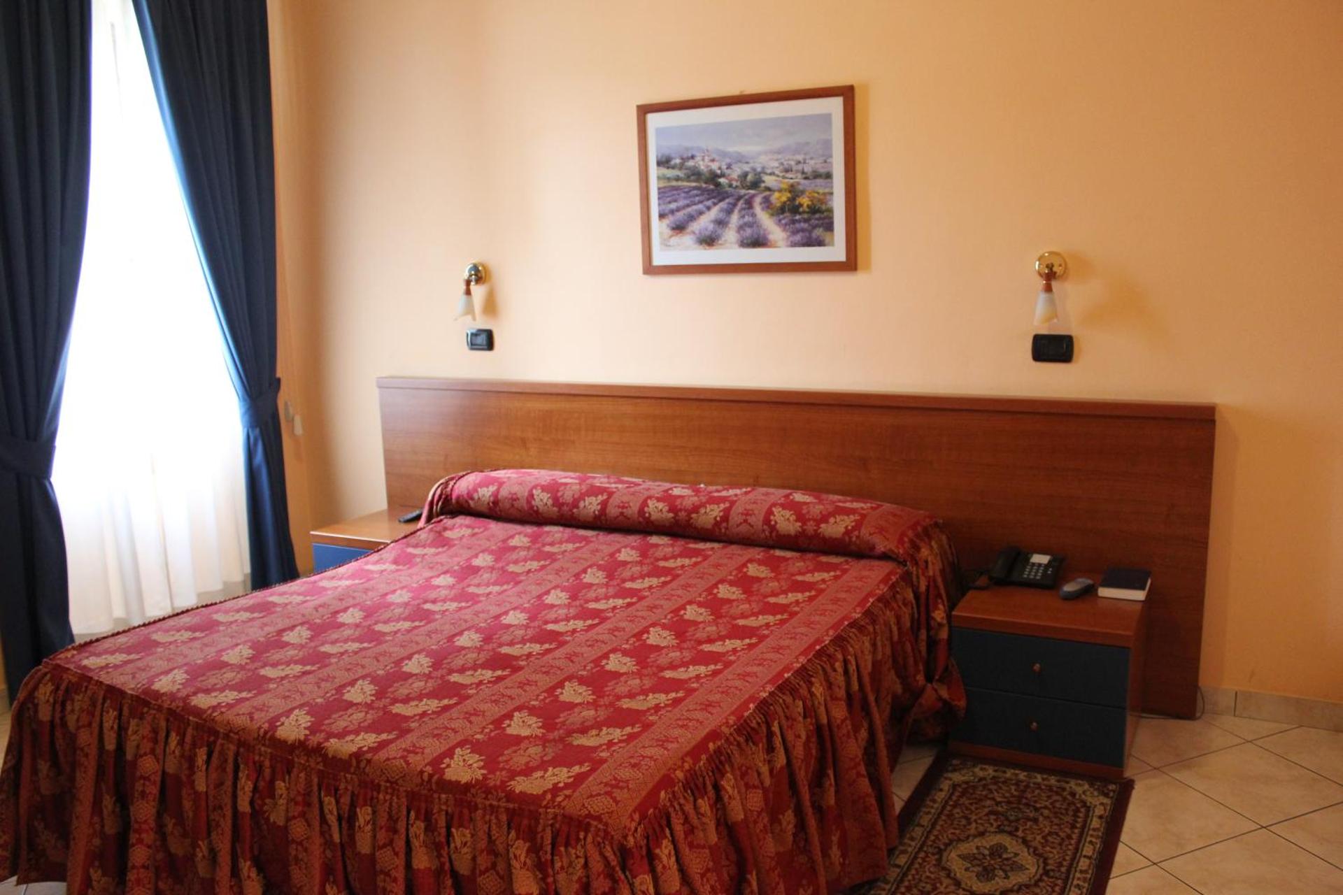 Hotel Legnano - Photo 2