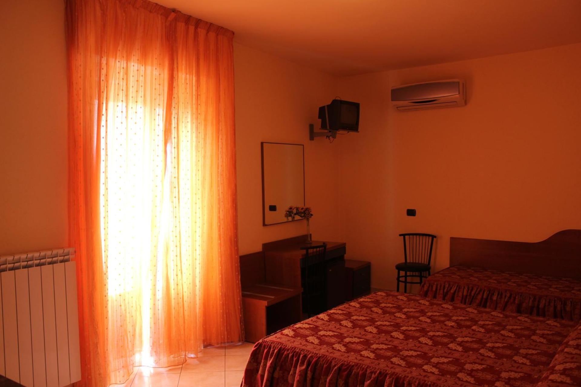 Hotel Legnano - Photo 16