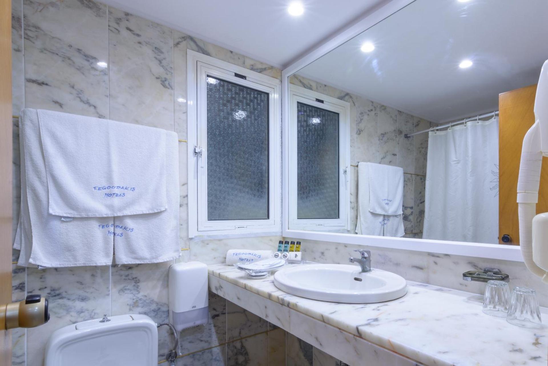 Golden Sand Hotel - Photo 35