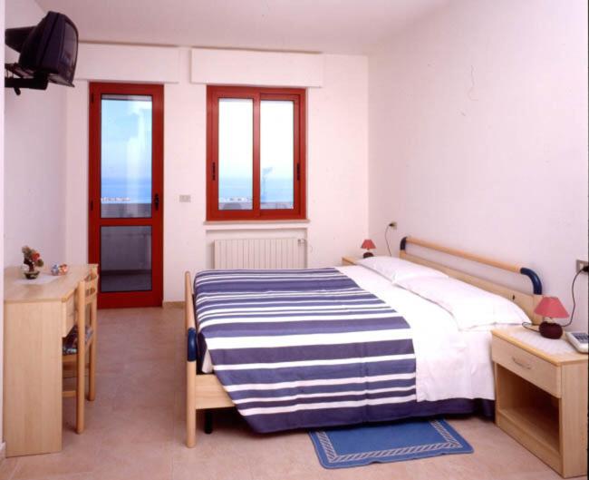 Hotel Palmarosa - Photo 30